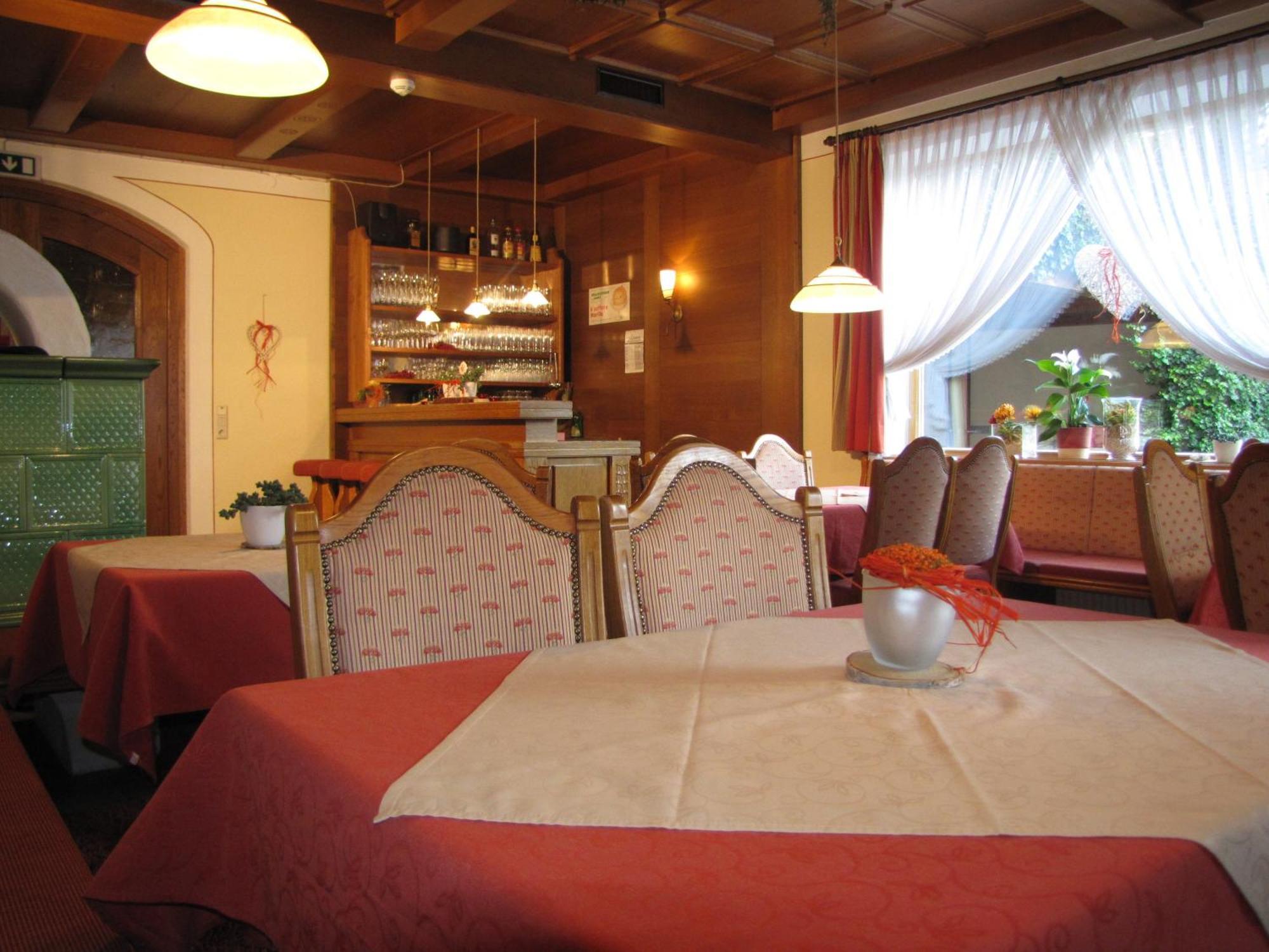 Hotel Garni Lawens 3*