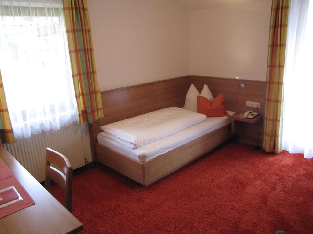 Garni Lawens Hotel