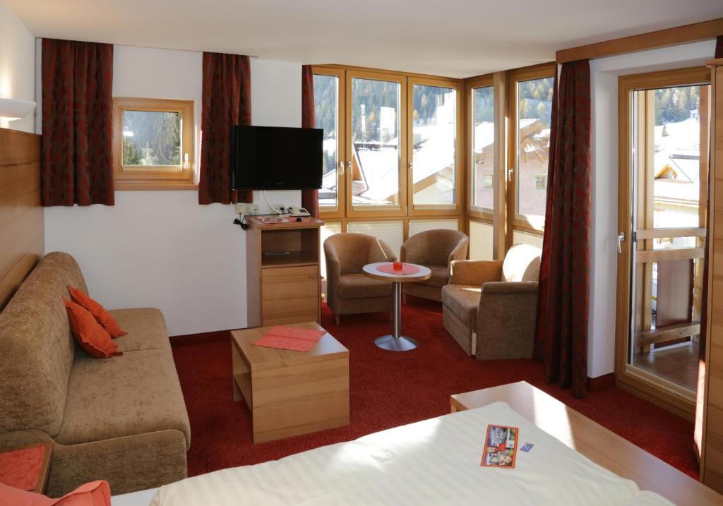 Garni Lawens Hotel
